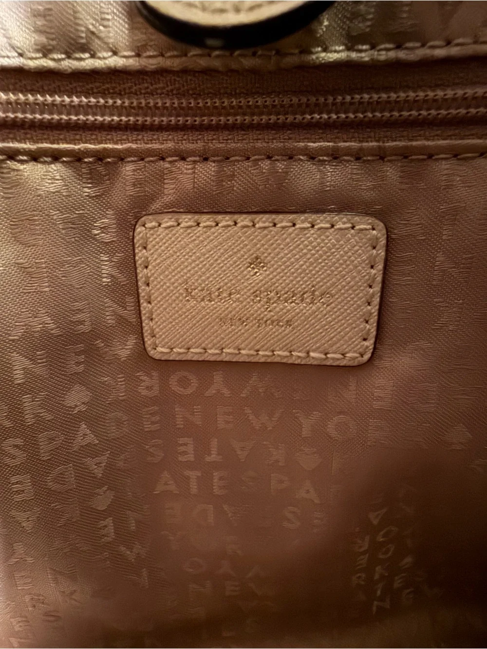 Kate Spade New York Beige Milton Land Saffiano Leather handbag